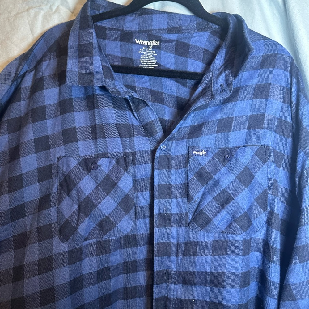 Wrangler Men's Blue and Black Checkered Shirt